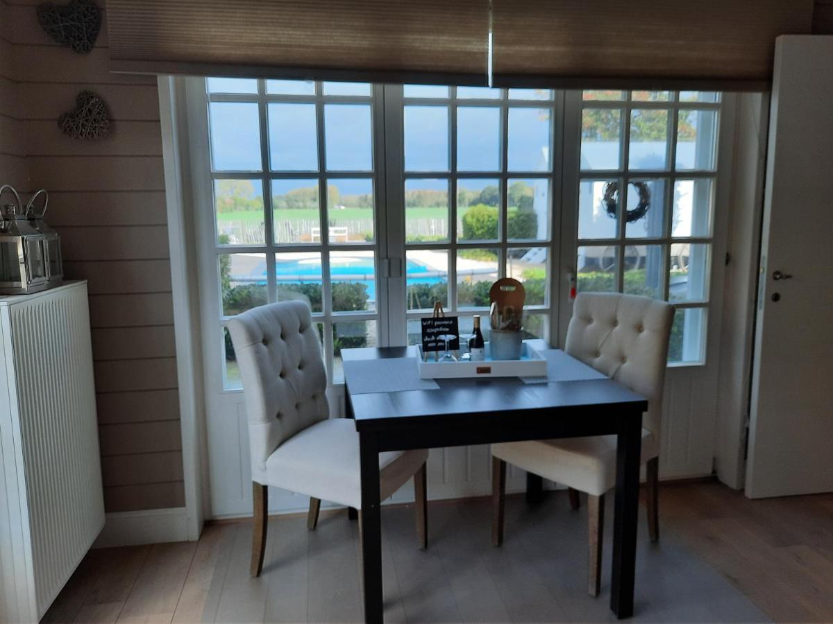 Casa-Cosi, Tourist & Business Suites & Flats With Reserved Parking And Private Terraces In Shared Garden With Seasonal Pool Included, Private Sauna Available Локерен Екстер'єр фото